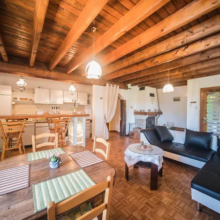 Charming Flat With Barbecue