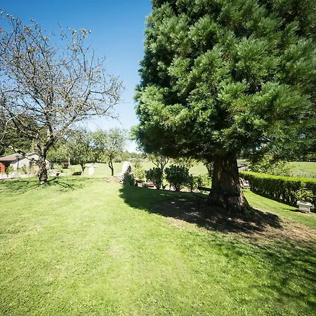 In Darney With Meadow Views Appartement