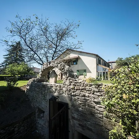 In Darney With Meadow Views Apartamento *