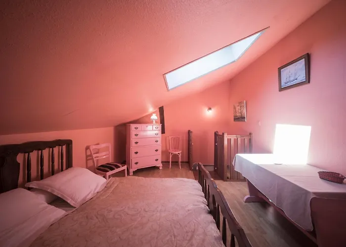 In Darney With Meadow Views Dombasle-devant-Darney